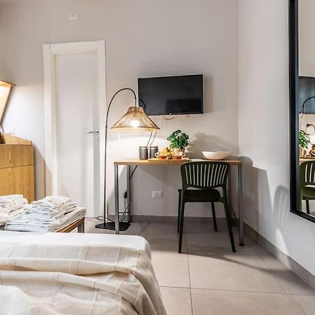 Dafne Room Un'Oasi Romana Per Coppie 外观 照片